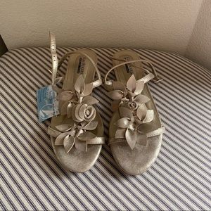 Kim Rogers Memory Foam Champagne Gold Sandals